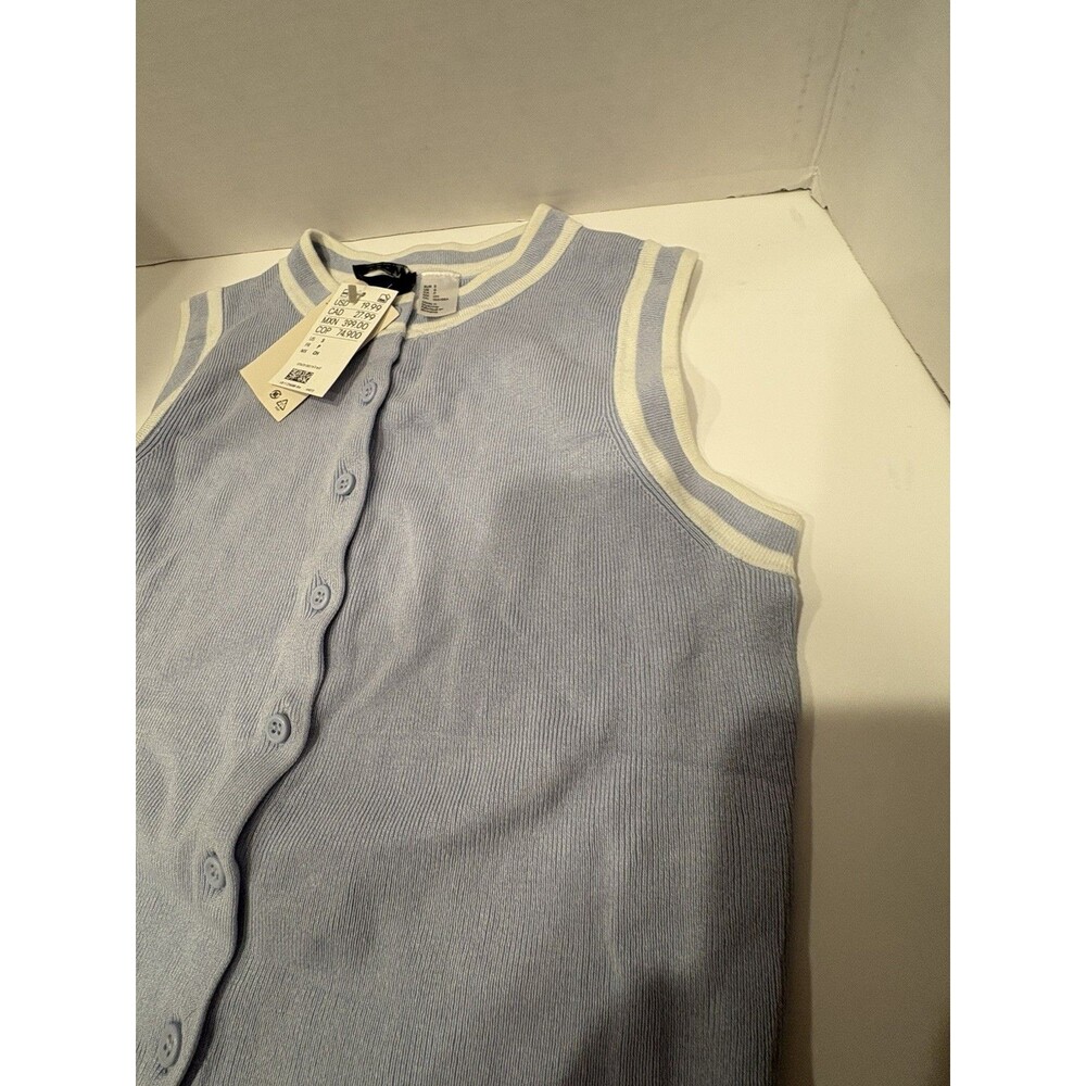 H&M Rib Knit Big Metal Button Sweater Vest In baby blue  - Size s - Picture 3 of 4